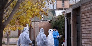 Desinfección por coronavirus en barrios de Maipú\u002E Foto: diario El Sol\u002E