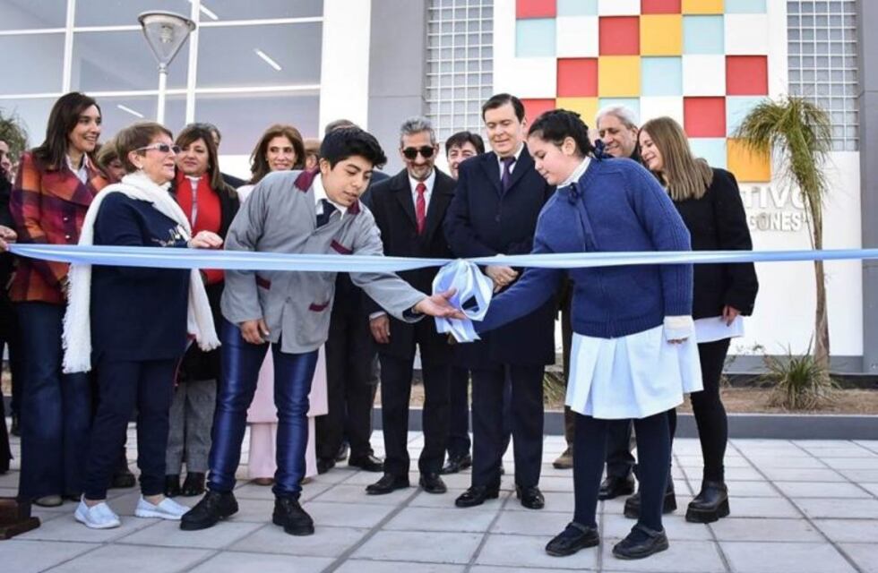 Inauguraron el Complejo Educativo "Humberto Saturnino Lugones"