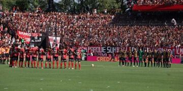 Emotivo homenaje a Emiliano Sala (Alan Monzón/Rosario3\u002Ecom)