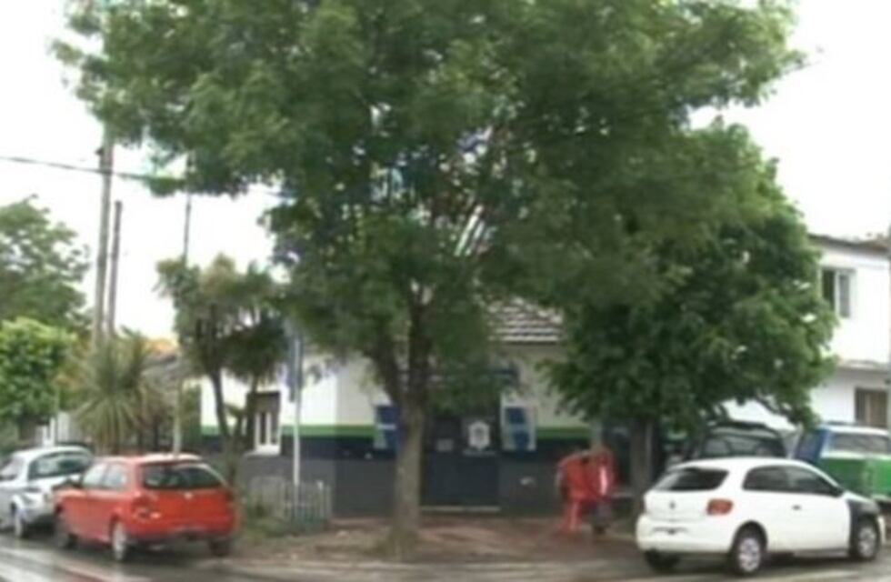 Policías "inventaron" un allanamiento para robar 12 kilos de marihuana