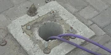 Ya no saben qué robar: se llevaron una columna de alumbrado público (SL24)