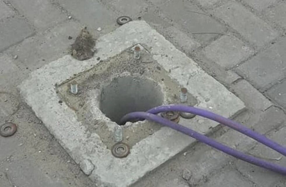 Ya no saben qué robar: se llevaron una columna de alumbrado público