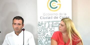 El Dr\u002E Leandro Bonzini y la intendenta de Ceres, Alejandra Dupouy\u002E