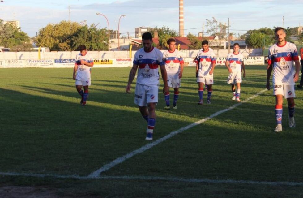 Rosario pagó caro sus errores y perdió 2 a 1 ante Comercial