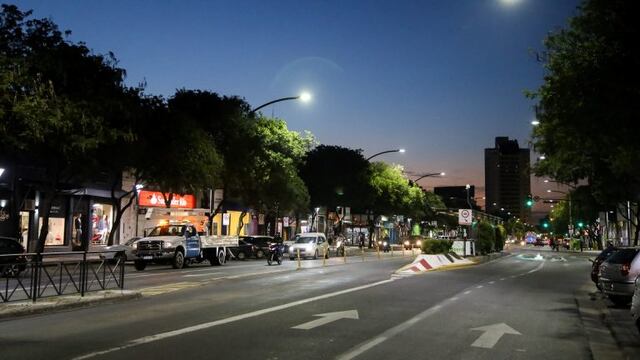 Avenida Alberdi ya cuenta con luces led