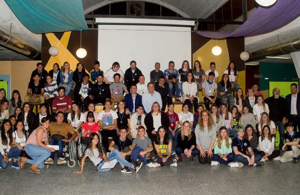 Orgullo azuleño: reconocieron a los finalistas de los Juegos Bonaerenses 2019