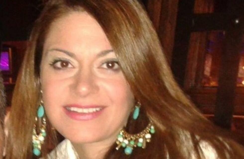 Pasó a sala común la profesora de inglés quemada en un incendio en su casa