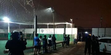 Fueron demoradas 44 personas por participar un torneo de fútbol cinco\u002E