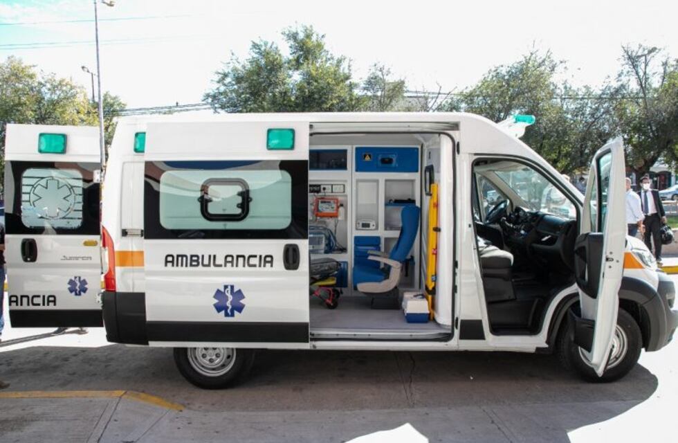 La Provincia le entregó al Hospital Illia una ambulancia de alta complejidad