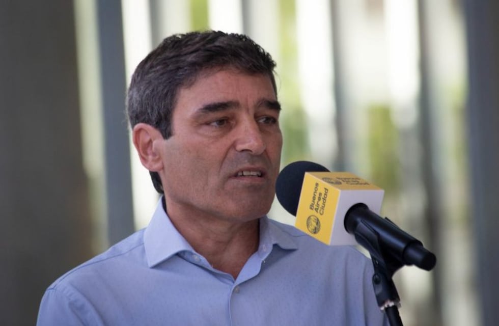 Fernán Quirós anticipó que habilitarán actividades deportivas y que abrirán nuevos comercios
