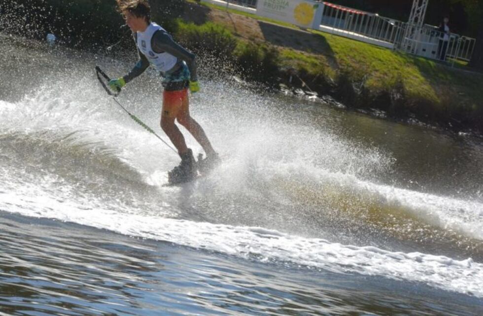 Esquí náutico: un rosarino se bañó de oro en Melbourne