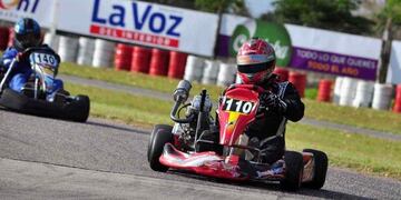 Karting asfalto en Caroya\u002E