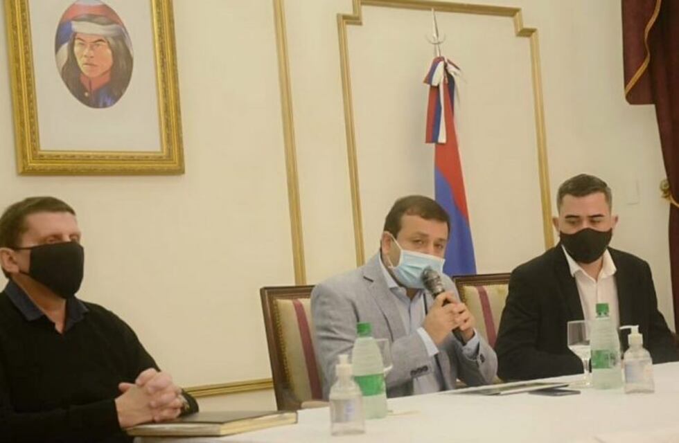 El Gobierno Provincial otorgará subsidios a fotógrafos, taxistas y guías de turismo