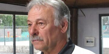 Alejandro Lotterio seguirá como DT de Barrio Parque por un año más\u002E