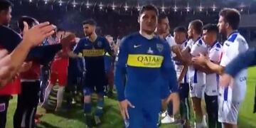 Mauro Zárate no quiso saludar a los jugadores de Tigre\u002E (Captura)