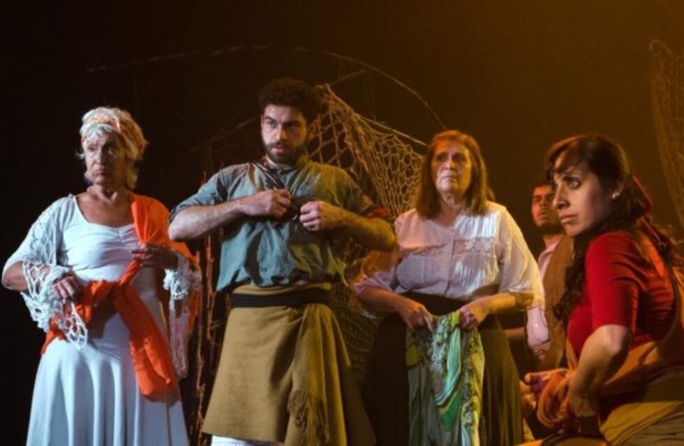 Hembra del Desierto Caudilla Chapanay, en el Teatro Real