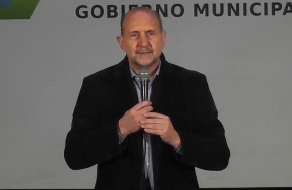 Omar Perotti: "Mantener lo conseguido depende de cada santafesino"