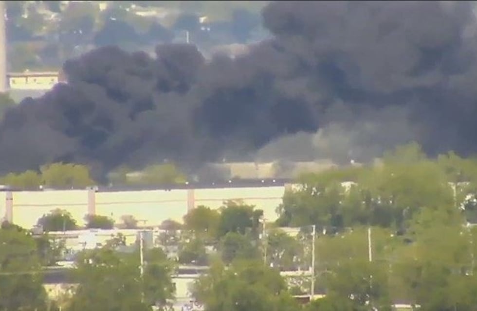 EE.UU.: Cayó una avioneta que intentaba aterrizar en el aeropuerto de Nueva Jersey