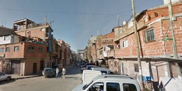 Megaoperativo en la villa 1-11-14: cinco detenidos.