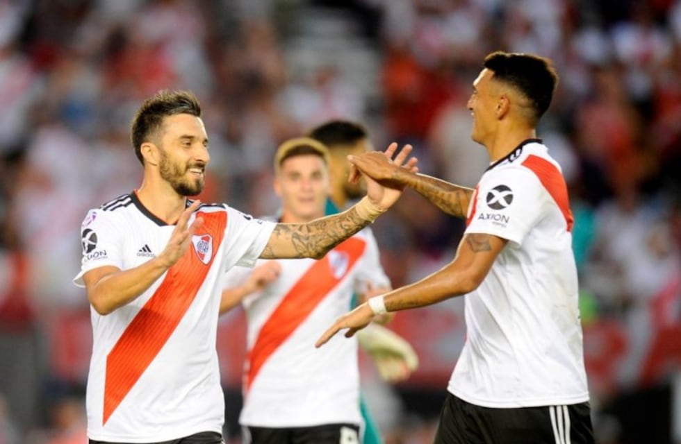 River se hizo fuerte de local y goleó 3-0 a Independiente en el clásico