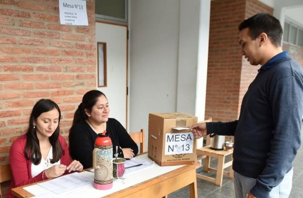 El claustro de graduados de la UNaF eligió sus autoridades