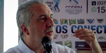 Passalacqua en San Ignacio junto a los intendentes misioneros\u002E