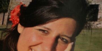 DYN12, BUENOS AIRES 18/01/2017, LA INVESTIGACIÓN POR LA DESAPARICIÓN DE LA JOVEN MARÍA CASH, OCURRIDA EN 2011, SE REACTIVÓ EN LAS ÚLTIMAS HORAS EN CHUBUT Y SANTA CRUZ, LUEGO DE QUE APARECIERAN DOS MENSAJES CON PEDIDOS DE AUXILIO ESCRITOS A MANO EN LOS BAÑOS DE DOS ESTACIONES DE SERVICIO\u002EFOTO:DYN/ARCHIVO\u002E  maria cash aparicion supuesto mensaje de joven desaparecida en comodoro rivadavia desapariciones