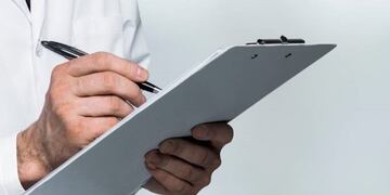 Consulta dermatológica (foto ilustrariva)