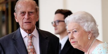 El Príncipe Felipe junto a la Reina Isabel II de Inglaterra. (Foto: Web)