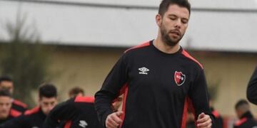 Leandro Grimi se lesionó y se perderá el arranque de la Superliga\u002E (CANOB)