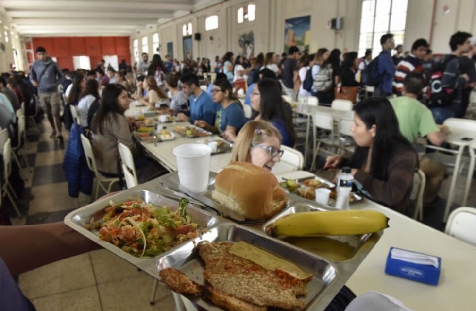 Una aplicación para conocer el menú del Comedor Universitario de la UNC