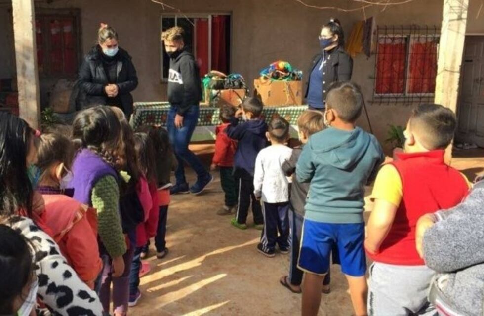 La municipalidad de Eldorado entregó juguetes por el Mes de la Niñez en los barrios