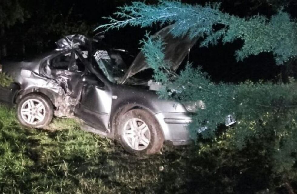 Murió al chocar contra un árbol cerca de Santa Rosa de Calamuchita