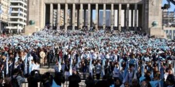 El festejo del u00faltimo 20 de junio se llevu00f3 a cabo en el interior del Monumento.