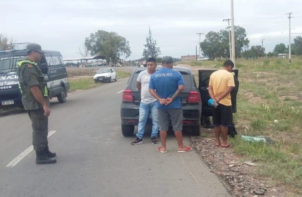 Detuvieron a tres hombres con 11 kilos de cocaína en San Martín