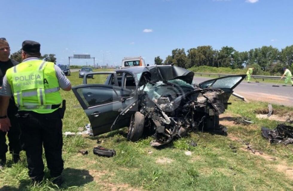 Una mujer resultó gravemente herida en un siniestro vial en la Autopista Rosario - Santa Fe