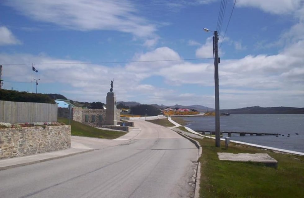 Nuevo caso de COVID-19 en Malvinas y reanudación de obras