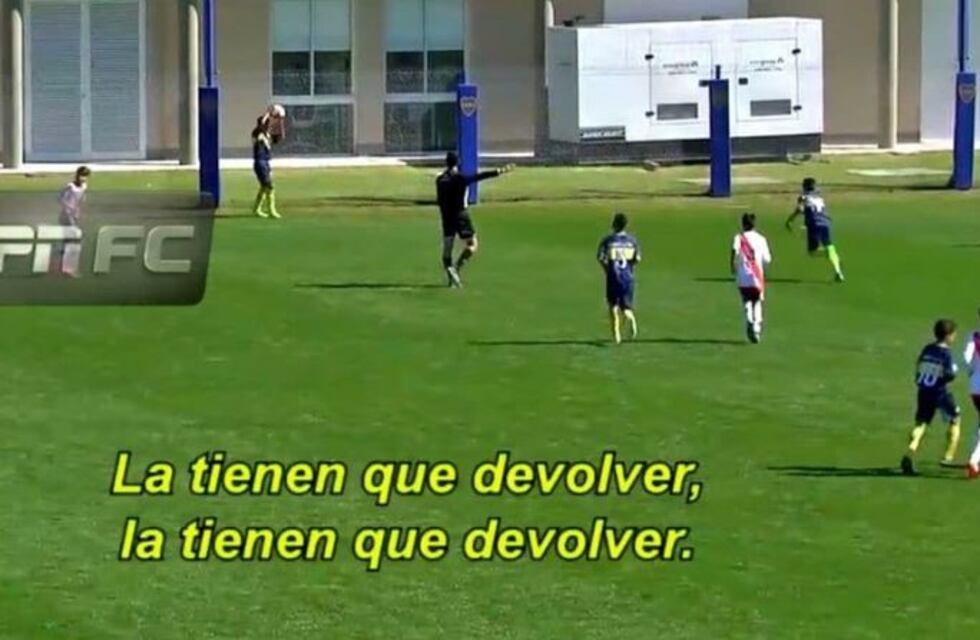 Para imitar: el gesto de Fair Play de un DT que generó aplausos en un Superclásico infantil