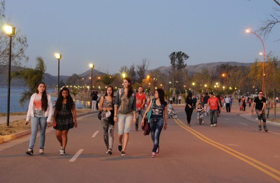 Carlos Paz espera un fuerte aluvión de turistas por el fin de semana largo