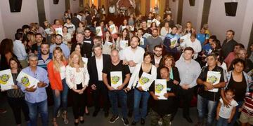 Entregaron créditos de economía social en Santa Rosa (Diario Textual)