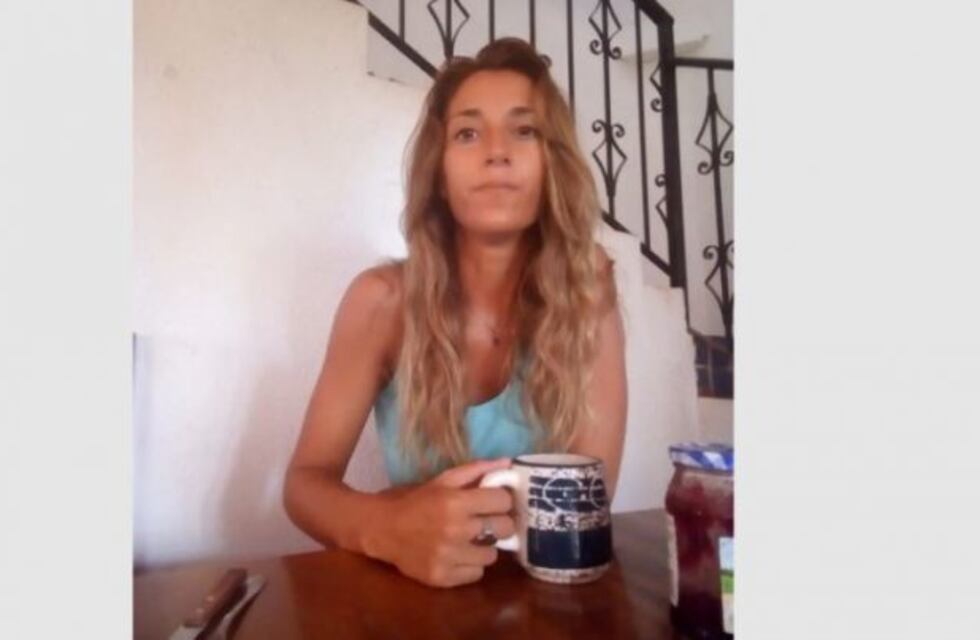 Está varada en México y ya hace más de un mes que no ve a sus hijos