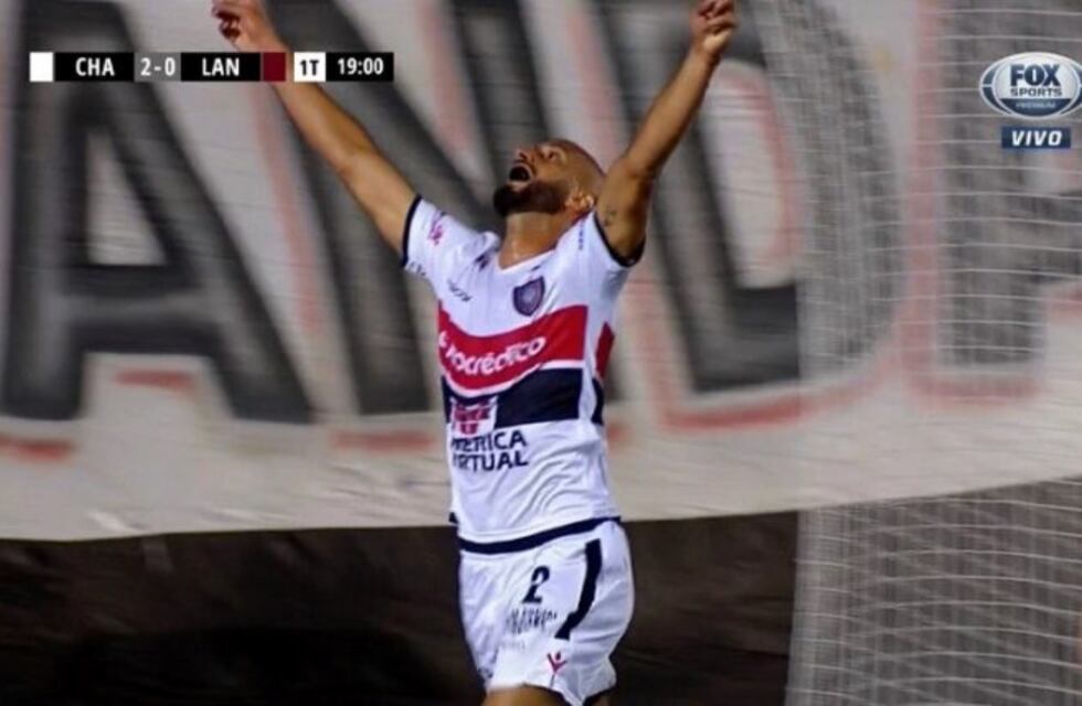 Chacarita le ganó 3-0 a Lanús en el último partido del año
