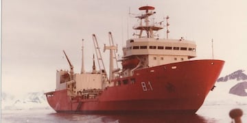 ARA Bahía Paraíso, rompehielos de la Armada Argentina