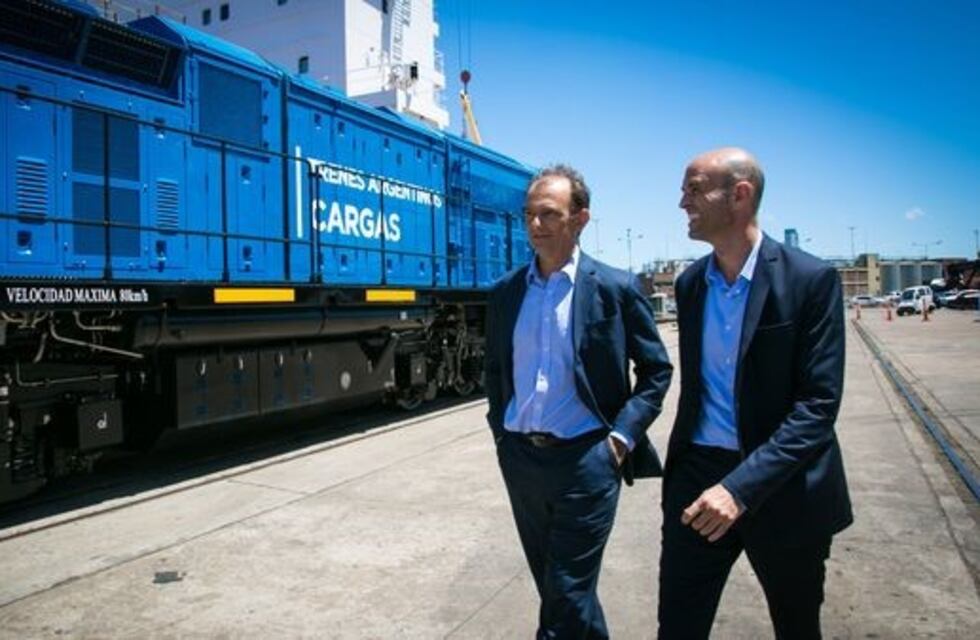 Plan Belgrano: llegaron dos nuevas locomotoras para el ferrocarril de carga