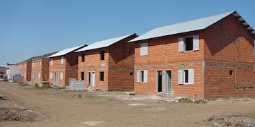 La provincia publicó el padrón de familias aptas para el sorteo de 46 viviendas en Villa Gobernador Gálvez