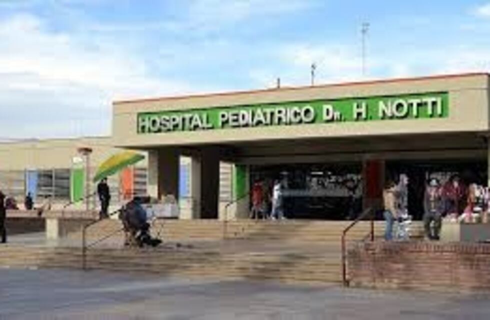 En Godoy Cruz tres policías salvaron la vida de un bebé