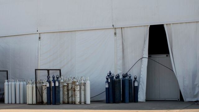 Tubos de oxígeno. (REUTERS/Gianni Bulacio)