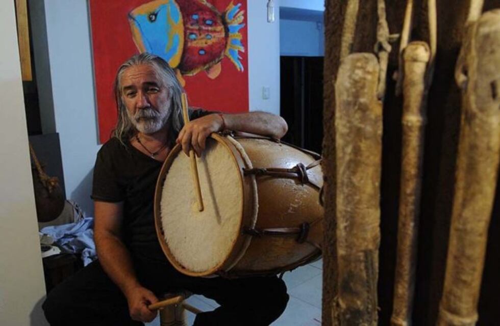 Julio Paz, del Dúo Coplanacu, perdió su bombo y pide ayuda para recuperarlo