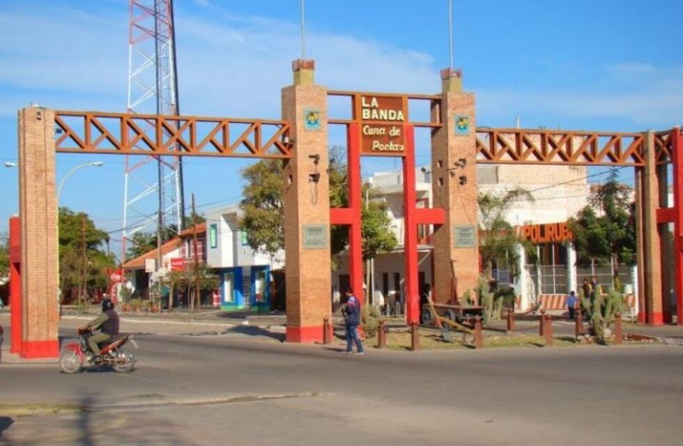 Una joven madre y sus dos hijas murieron en el incendio de su casa