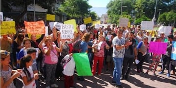 Reclamo por la suba de la energía eléctrica